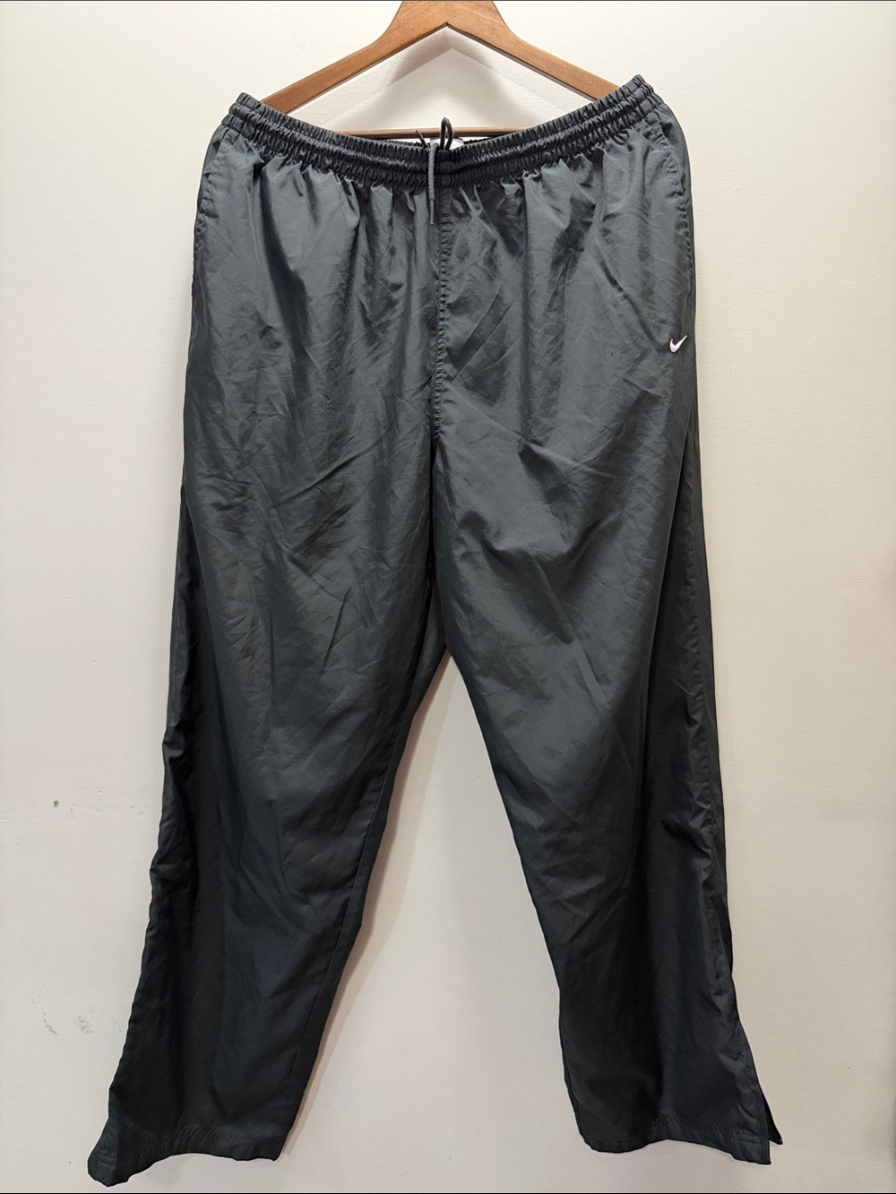 Nike Men's Black Windbreaker Track Pants Size 2XL/ L42 /Inseam 30.5